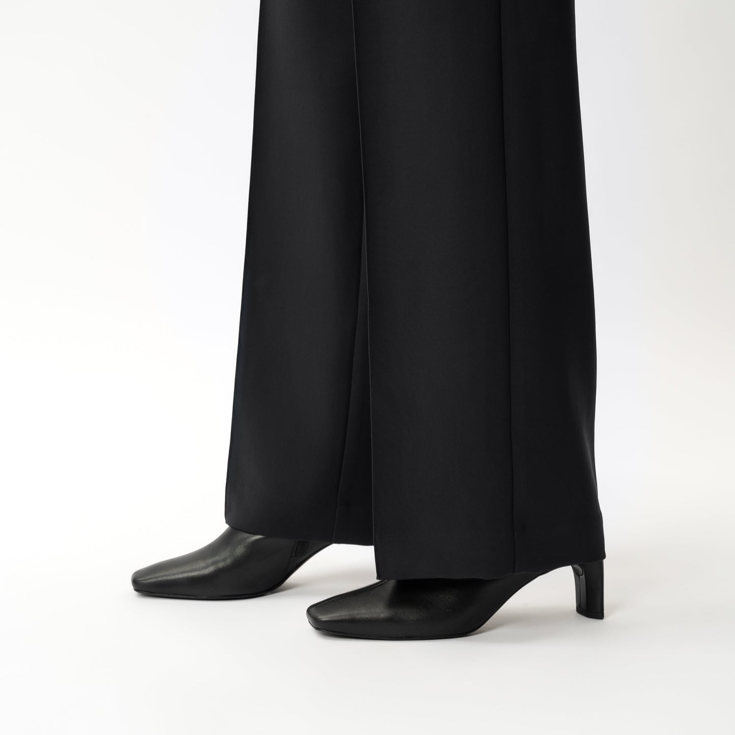 Elara Luxe Trousers 