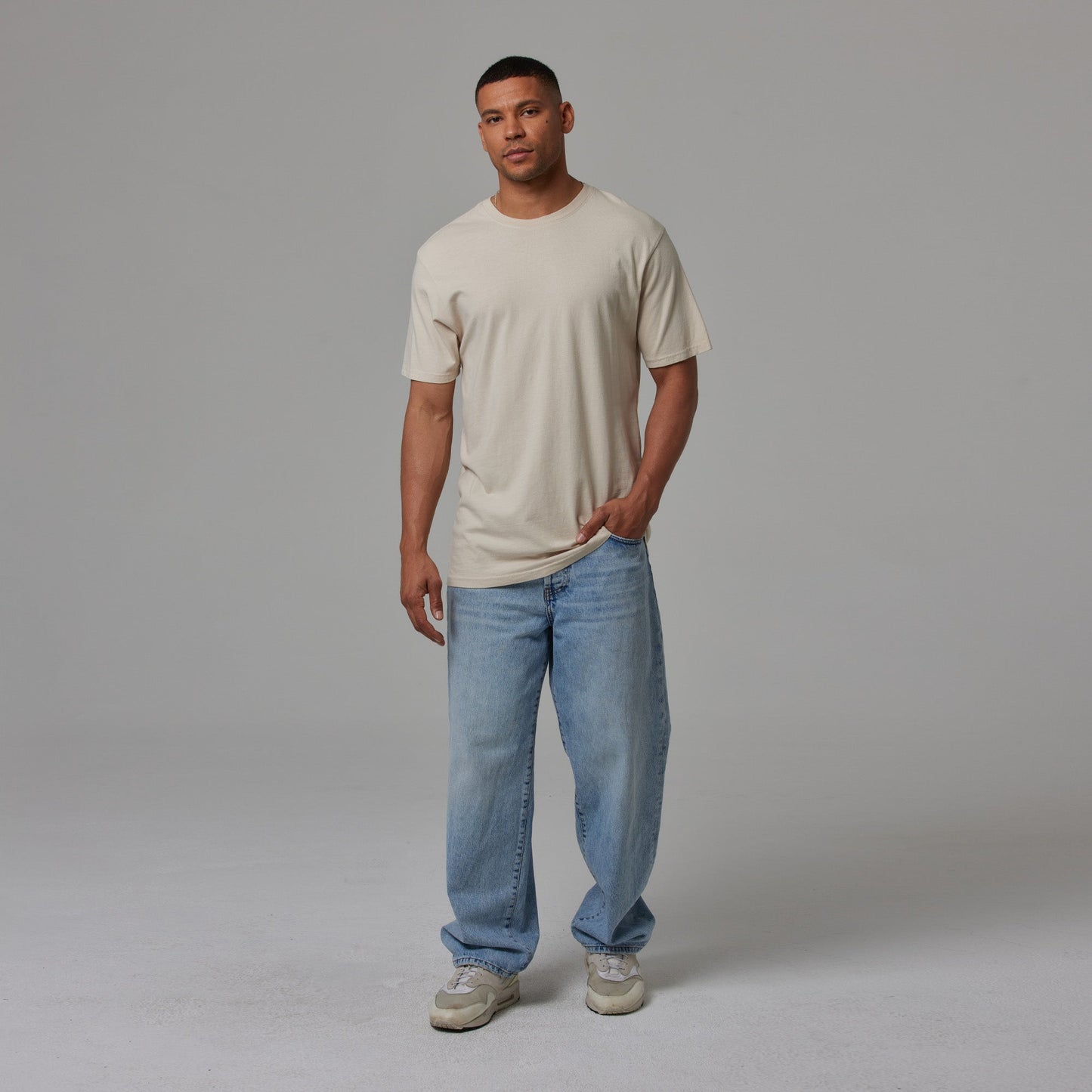 Jake | Essential Comfort T-shirt 