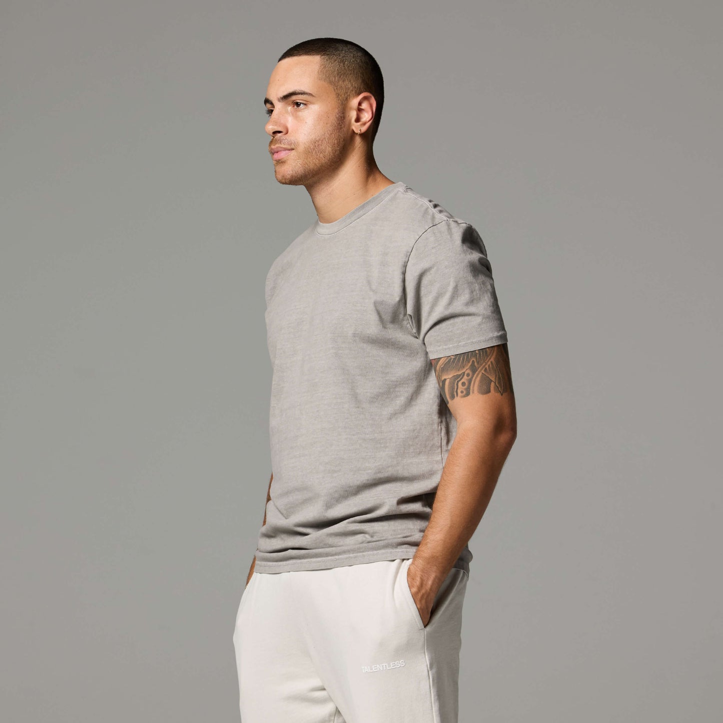 Jake | Essential Comfort T-shirt 